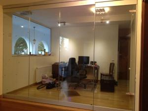 Γυάλινη φυσαρμόνικα εσωτερικού χώρου